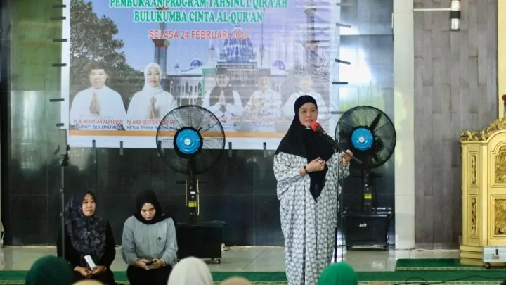 Ketua TP PKK Herfida Muchtar Buka Tahsinul Qira'ah Bulukumba Cinta Al-Qur'an di Masjid ICDT