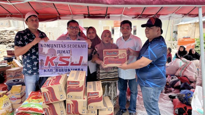 Di Tengah Puing Kebakaran, KSJ Bulukumba Hadir Membawa Harapan bagi Warga Terang-Terang