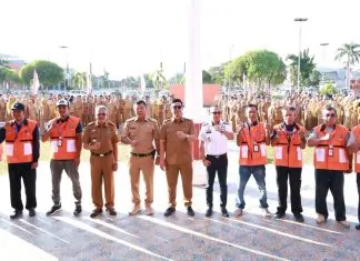 Dishub Bulukumba Tata Parkir Tepi Jalan, 35 Petugas Dilengkapi Rompi dan ID Card Bulukumba
